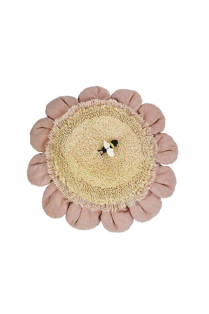 Lorena Canals Yer Minderi // Pink Daisy