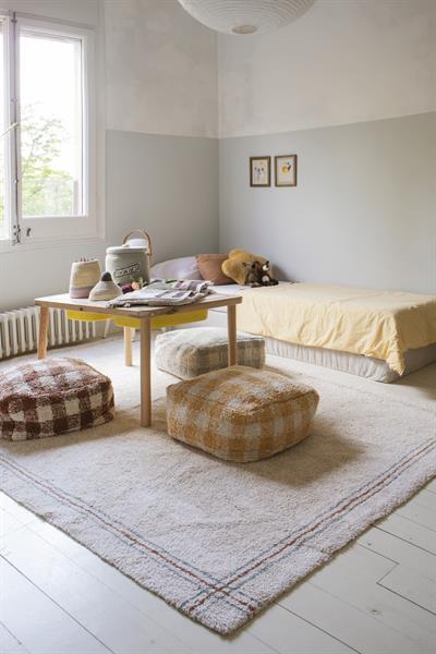 Lorena Canals Puf // Vichy Honey