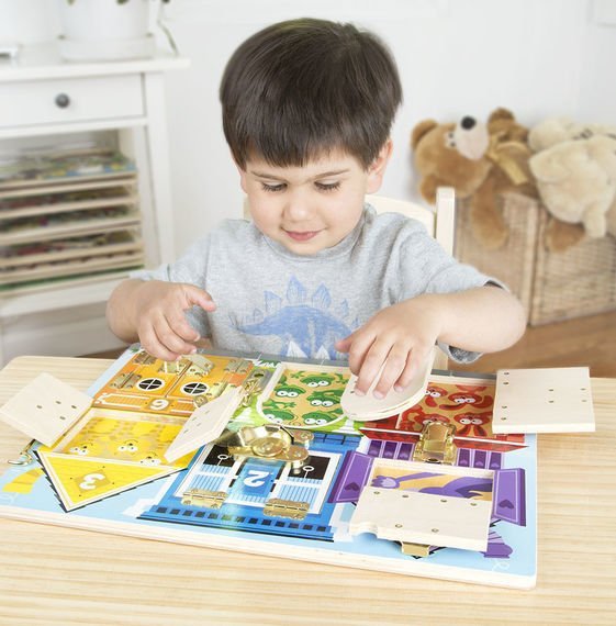 Melissa & Doug Ahşap Çilingir Tahtası