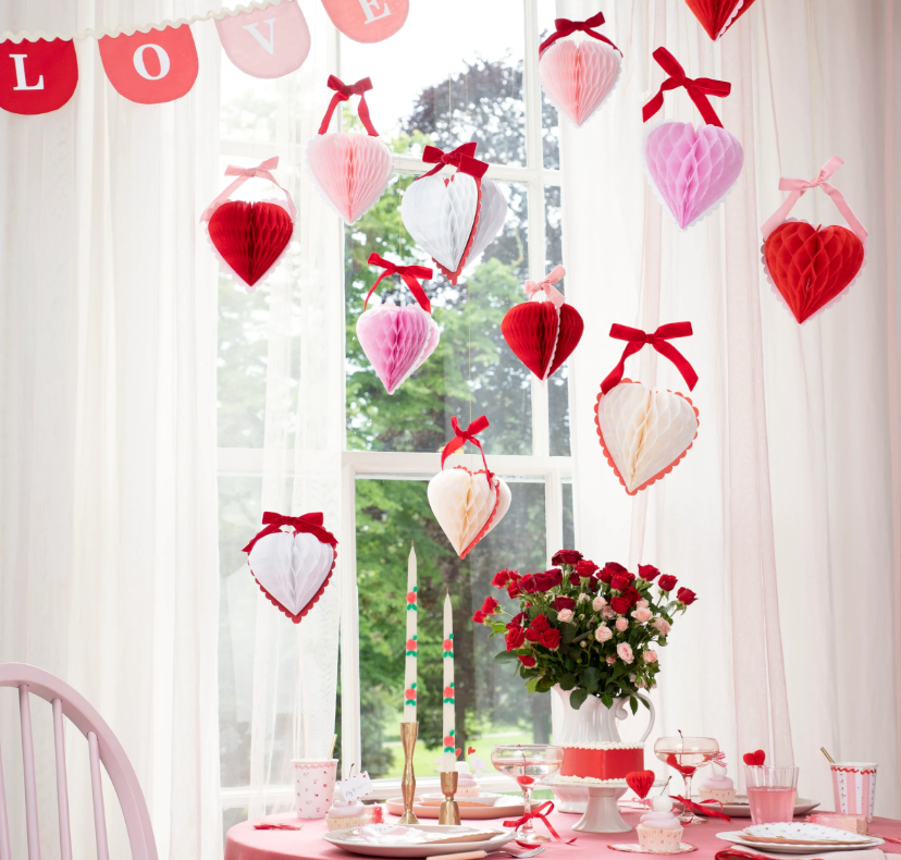 Meri Meri Asılan S&uuml;s // Kalpli Honeycomb