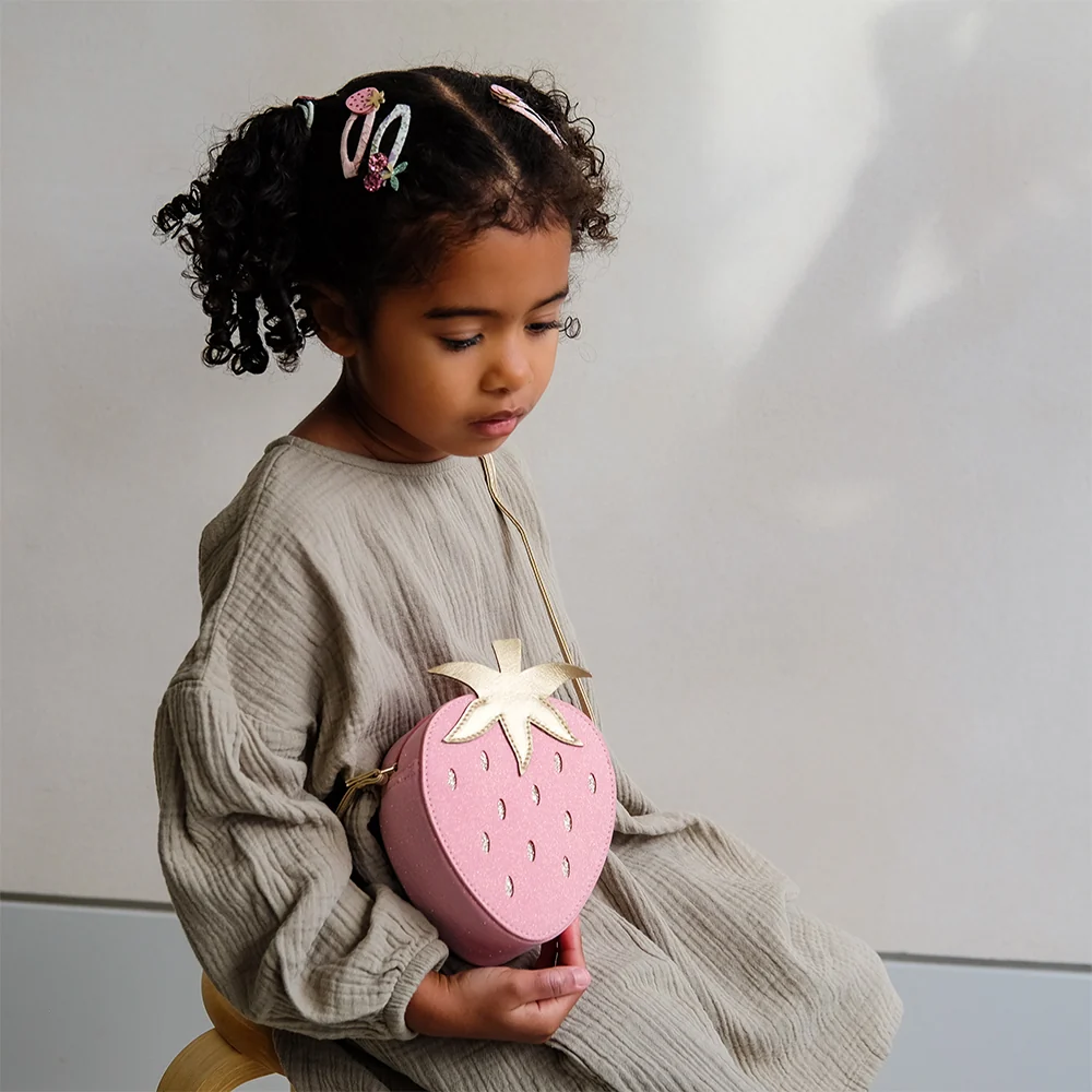 Mimi & Lula Mini Strawberry &Ccedil;anta