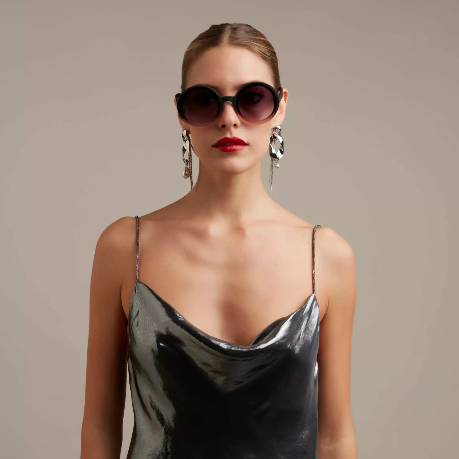 Okkia Monica Round Güneş Gözlüğü // Black Shaded Rose