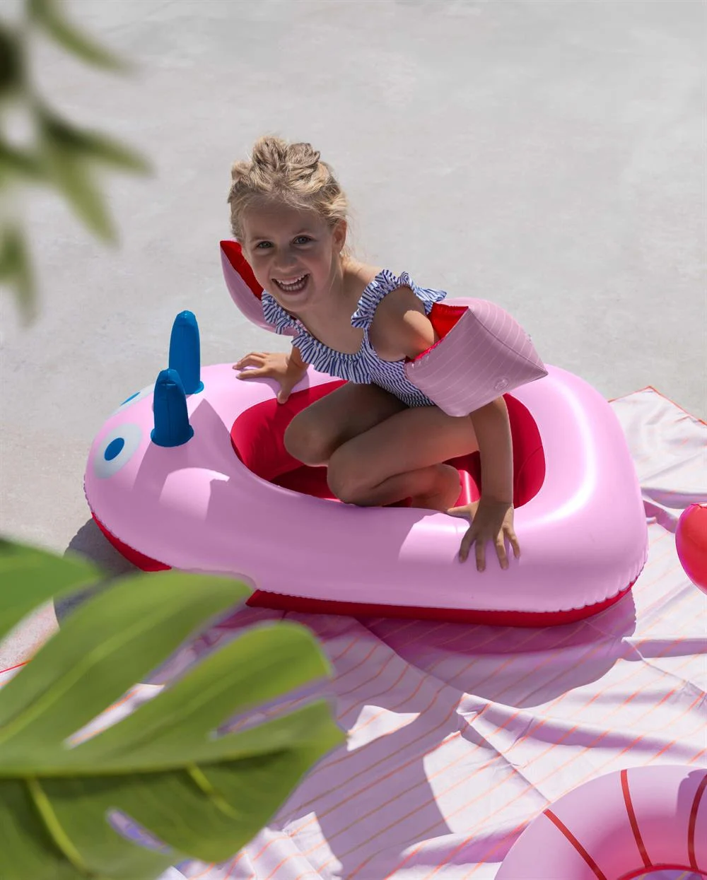 Quut Şişme Bot // Cherry